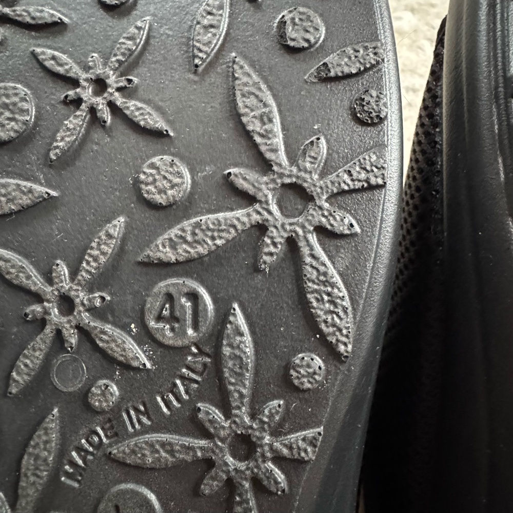 Fly Flot Italian Comfort Slide Sandals Black Mesh Size 41 NEOT - Picture 11 of 16